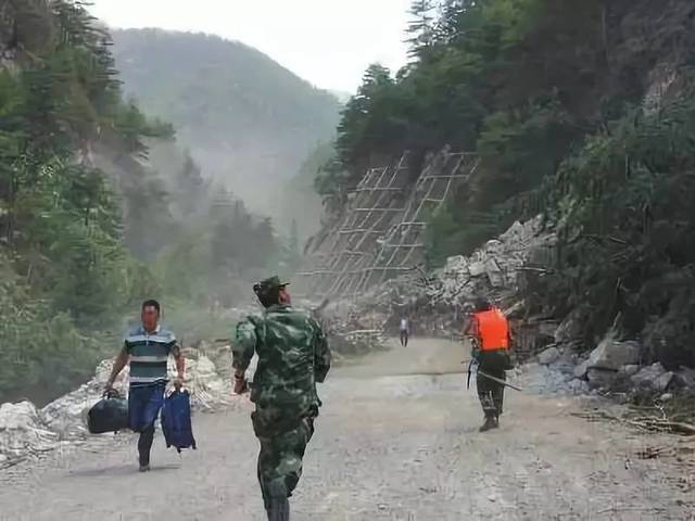 搶險(xiǎn)救災(zāi)